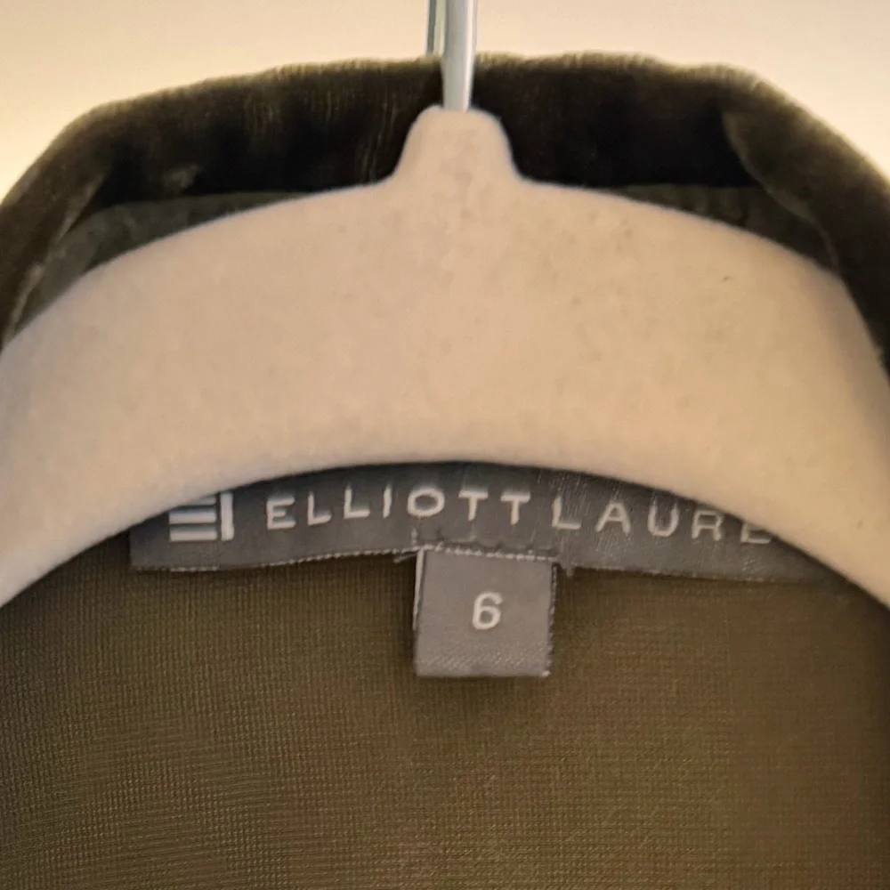 Velvet button down - Picture 2 of 4